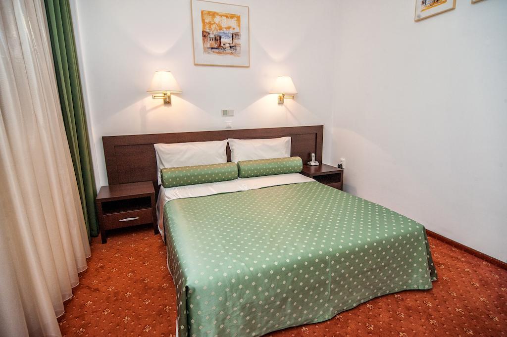 Hotel Mon Jardin Mahmudia Quarto foto